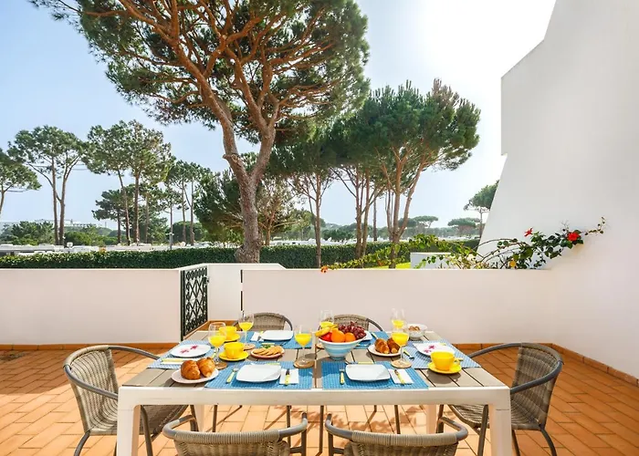 Falesia Ocean By The Portuguese Butler Albufeira