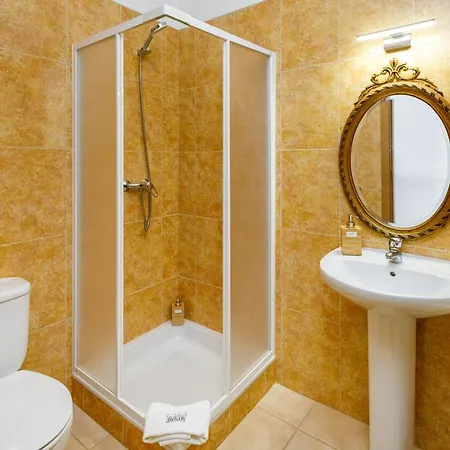 Falesia Ocean By The Portuguese Butler Albufeira